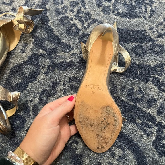 Alexandre Birman Gold Bow Clarita Heels, Size 39 - Picture 5 of 13